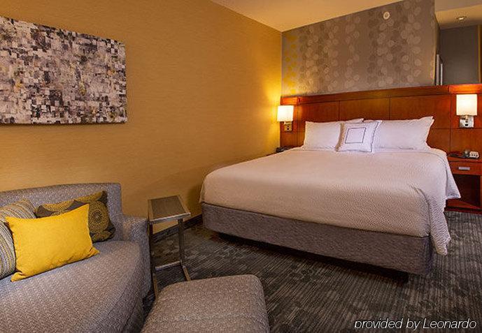 Courtyard By Marriott Seattle Federal Way Hotel Exterior foto